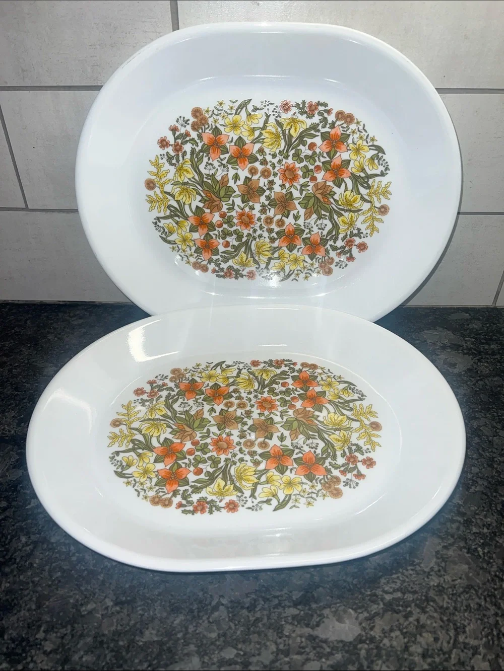 Set of 2 VINTAGE INDIAN SUMMER Corelle serving platters Yellow & orange flowers